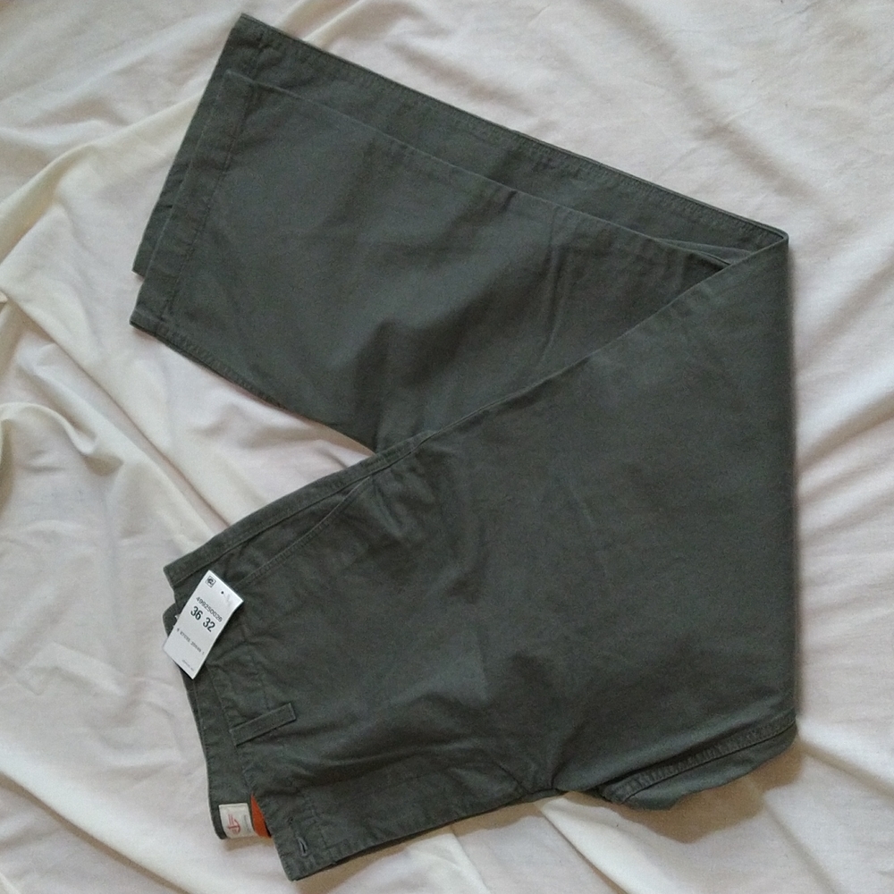 Dockers Off The Clock Khaki